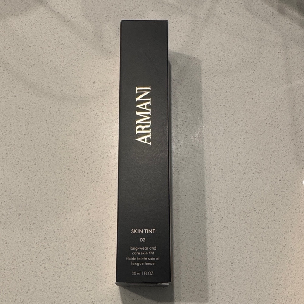Giorgio Armani Skin Tint shade D2